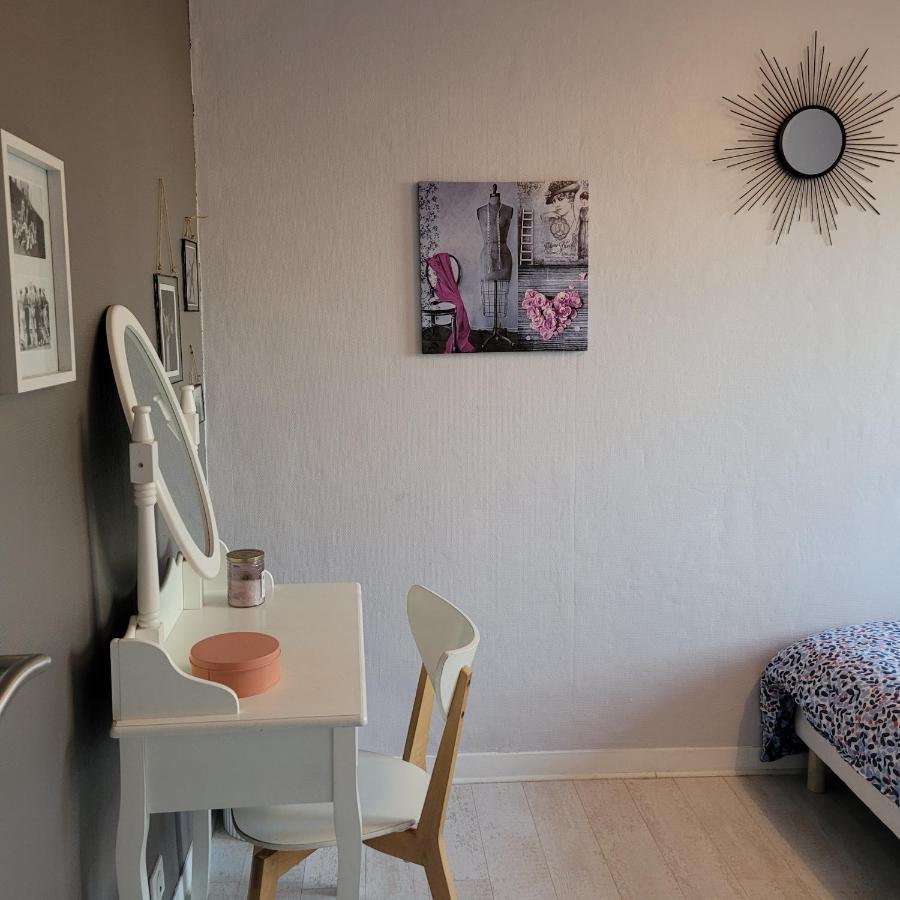 Charmant Appartement A Deux Pas Du Centre Historique كْيَمبيه المظهر الخارجي الصورة